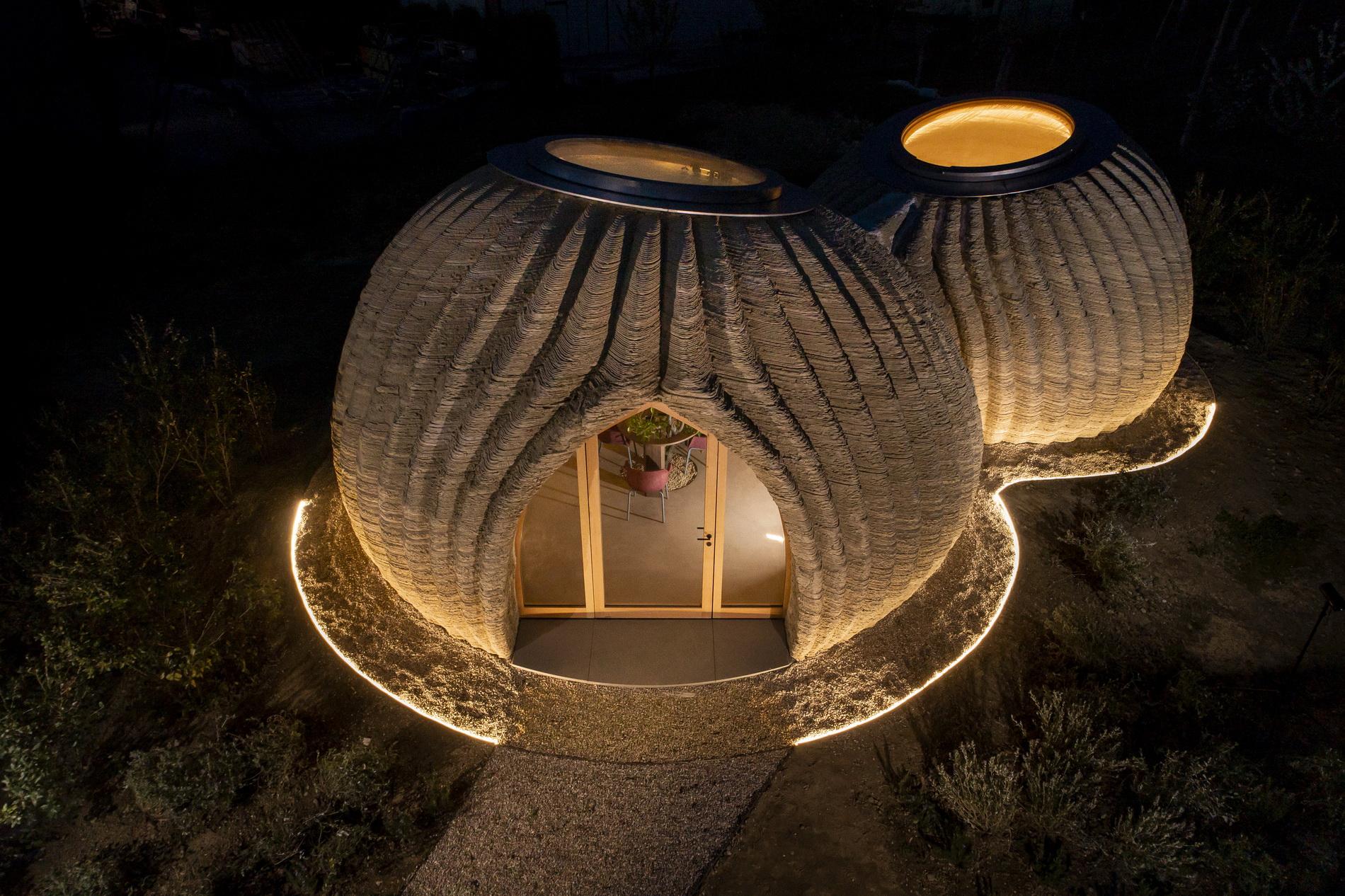 Das TECLA Haus: von MCA - Mario Cucinella Architects und WASP