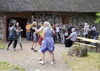 Es wird gefeiert im Lehmmuseum Gnevsdorf